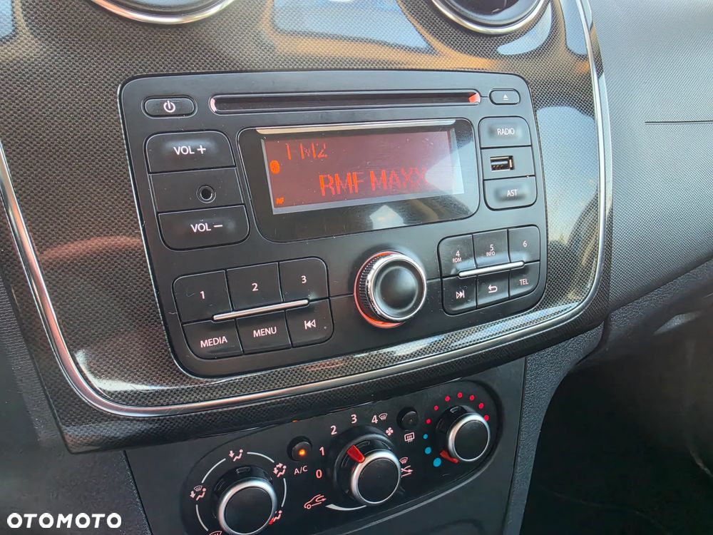 Dacia Sandero SCe 75 Essentiel - 15