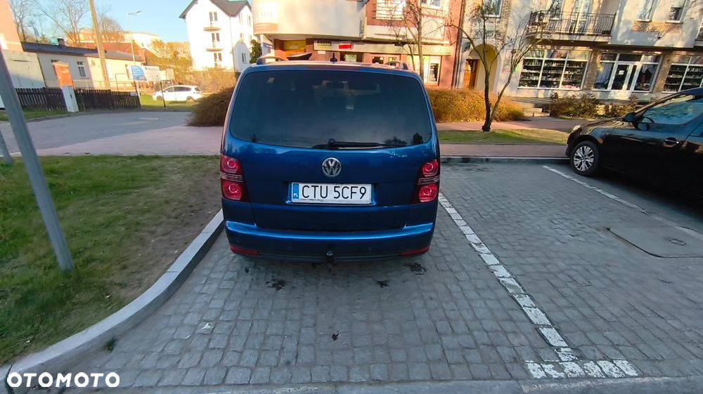 Volkswagen Touran 1.9 TDI Trendline - 4