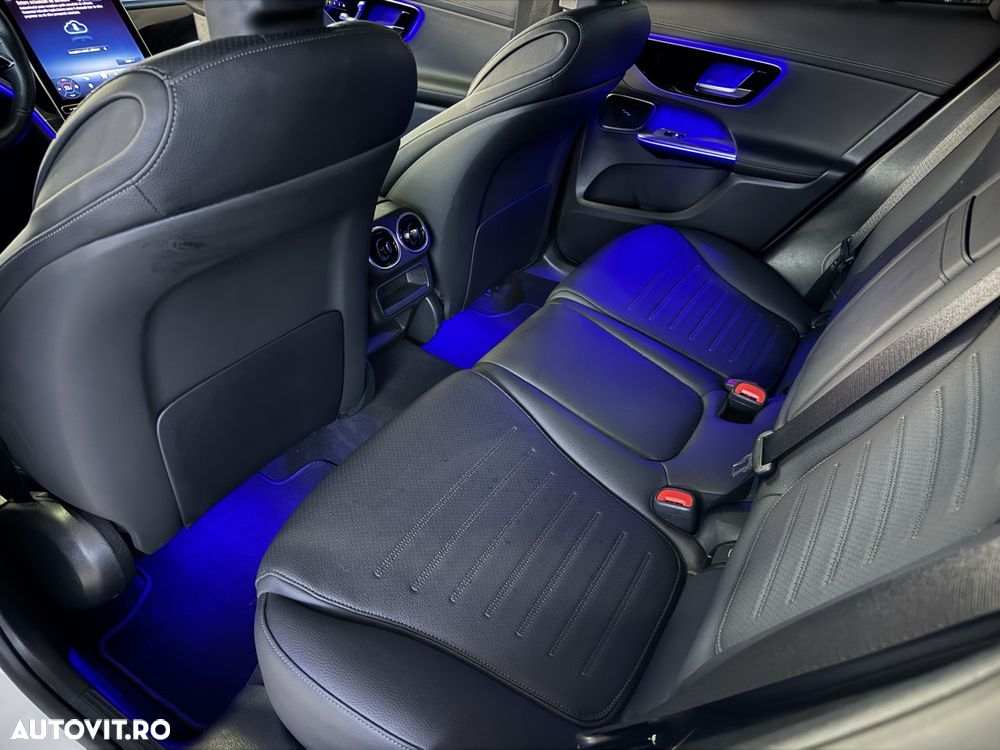 Mercedes-Benz GLC 200 4Matic 9G-TRONIC AMG Line Advanced - 11