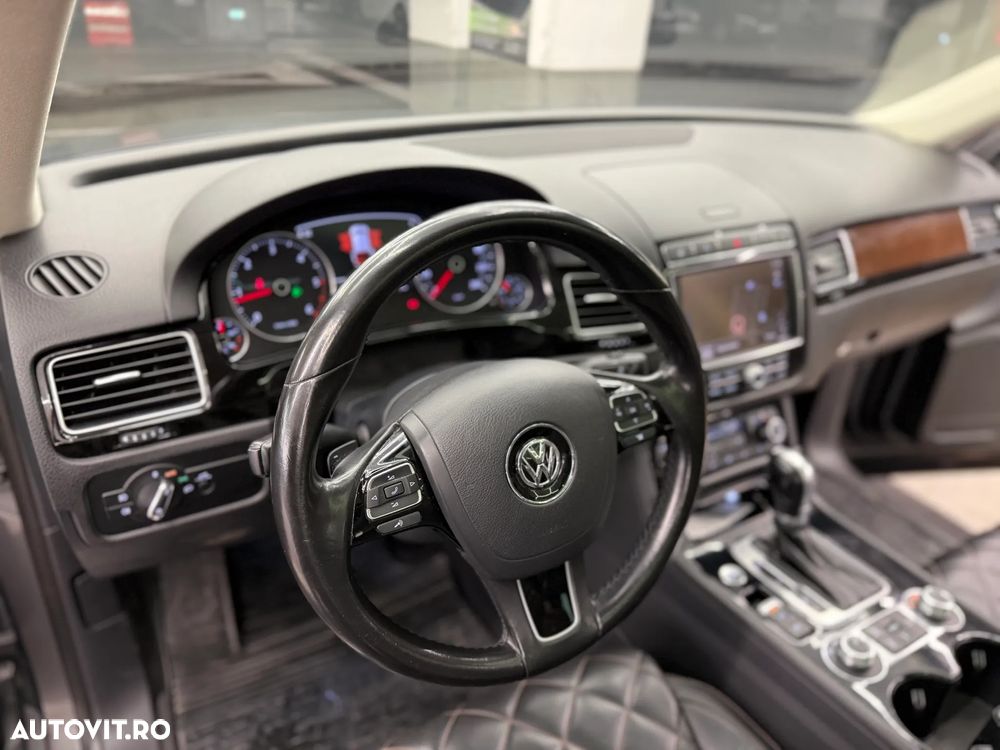 Volkswagen Touareg 3.0 V6 TDI BMT Terrain Tech - 14