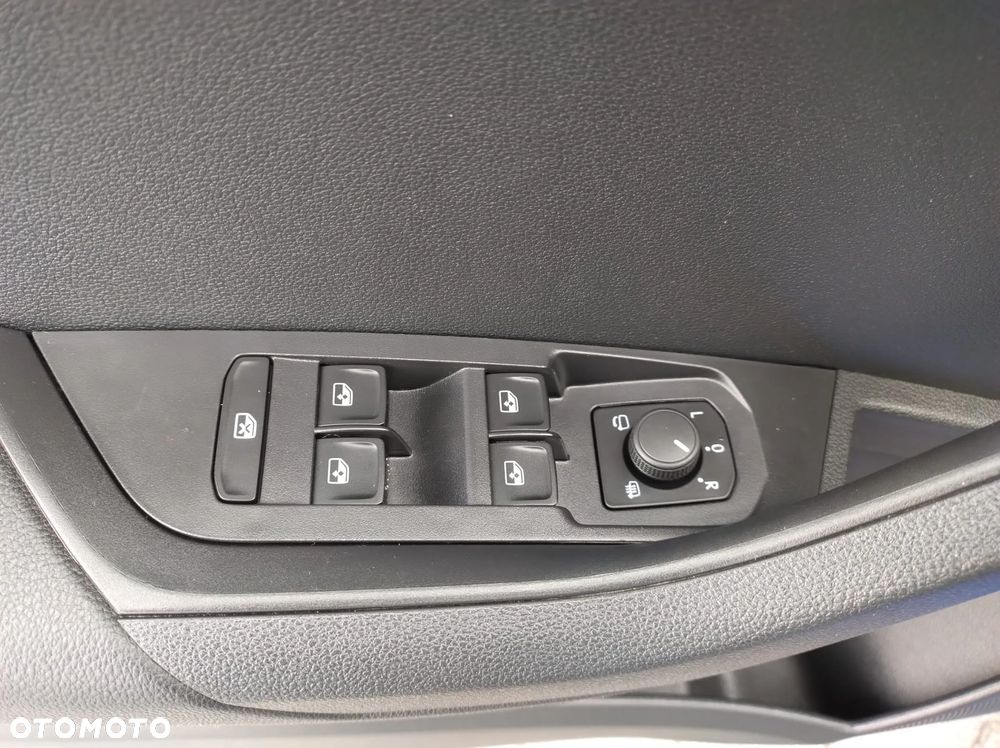 Skoda Karoq 1.5 TSI ACT Selection DSG - 29