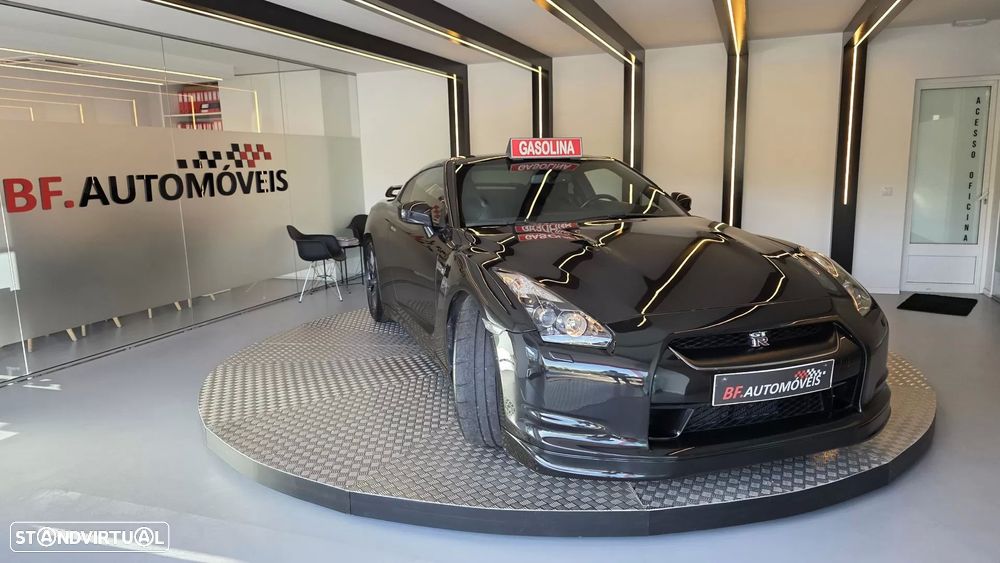 Nissan GT-R Black Edition - 9