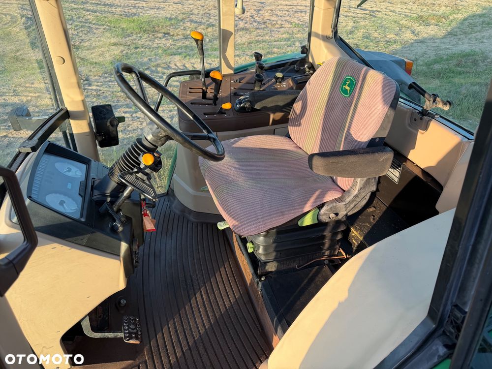 John Deere 6110 SE - 12