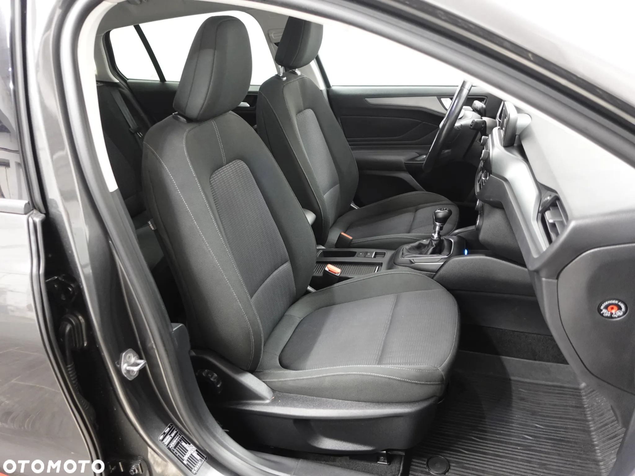 Ford Focus 1.5 EcoBlue Trend Edition - 27