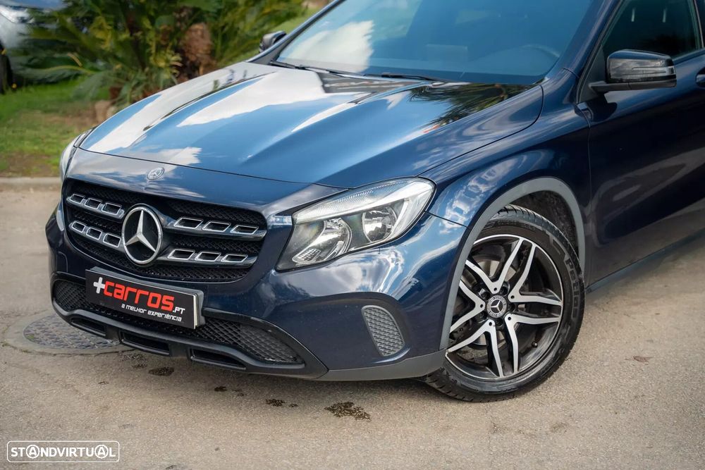 Mercedes-Benz GLA 180 - 2