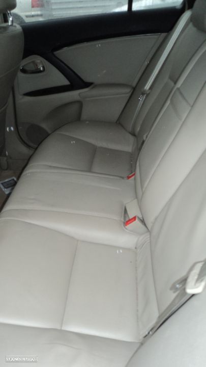 Toyota Avensis 2.2 D-4D 150cv SW 2009  - Para Peças - 6