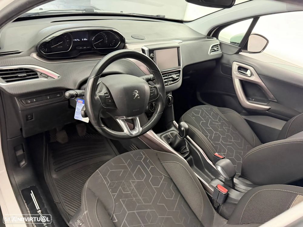 Peugeot 2008 1.2 VTi Active - 5