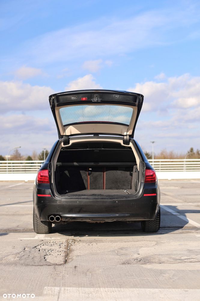 BMW Seria 5 520d Luxury Line - 4