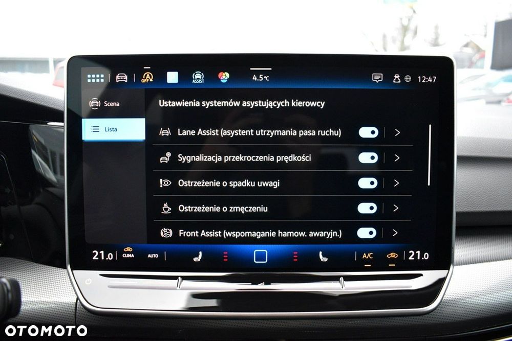 Volkswagen Golf 1.5 eTSI OPF DSG Style - 23