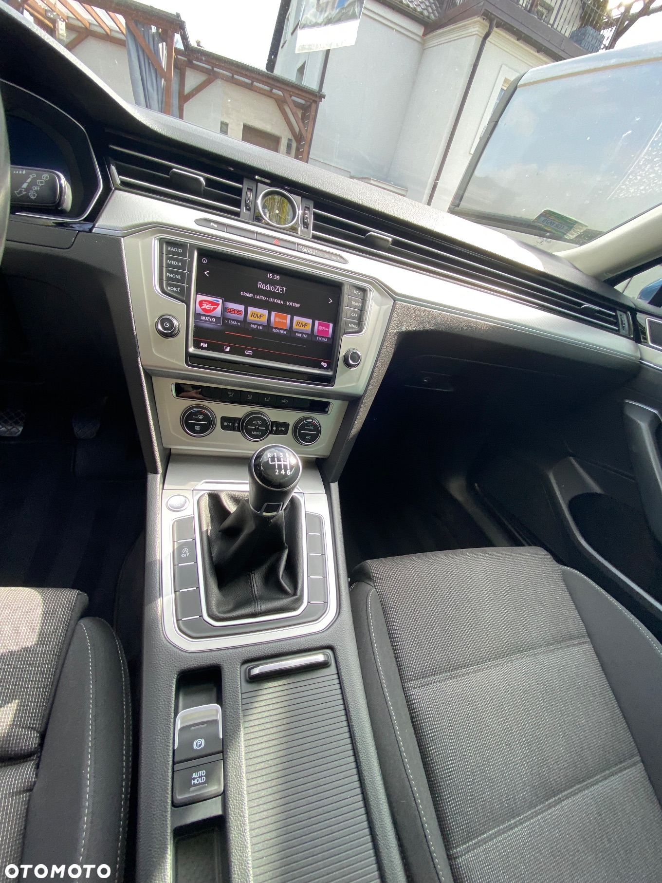 Volkswagen Passat Variant 1.6 TDI (BlueMotion Technology) Comfortline - 22