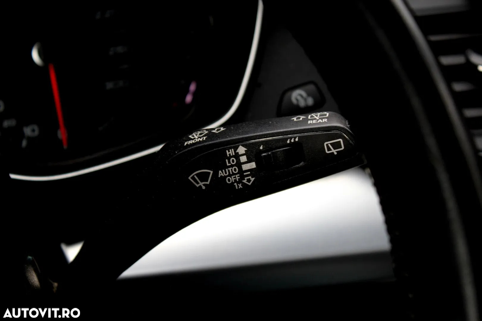 Audi Q5 2.0 40 TDI quattro S tronic Sport - 33