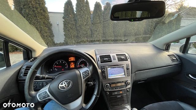 Toyota Avensis - 14