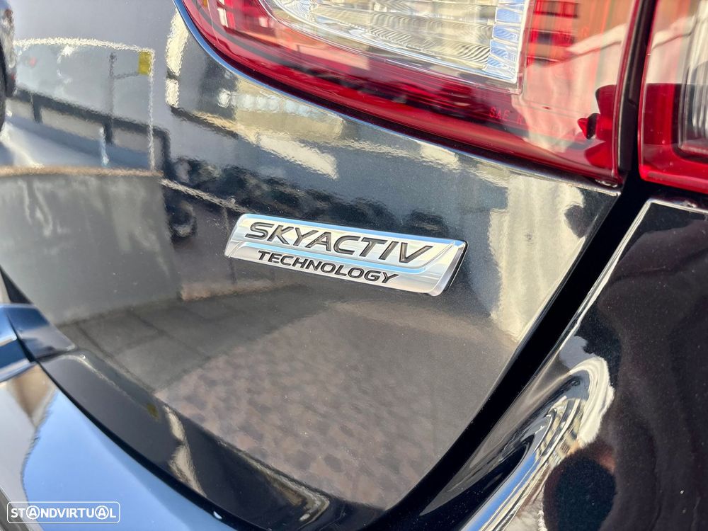 Mazda 2 1.5 Sky.Excellence Navi - 4