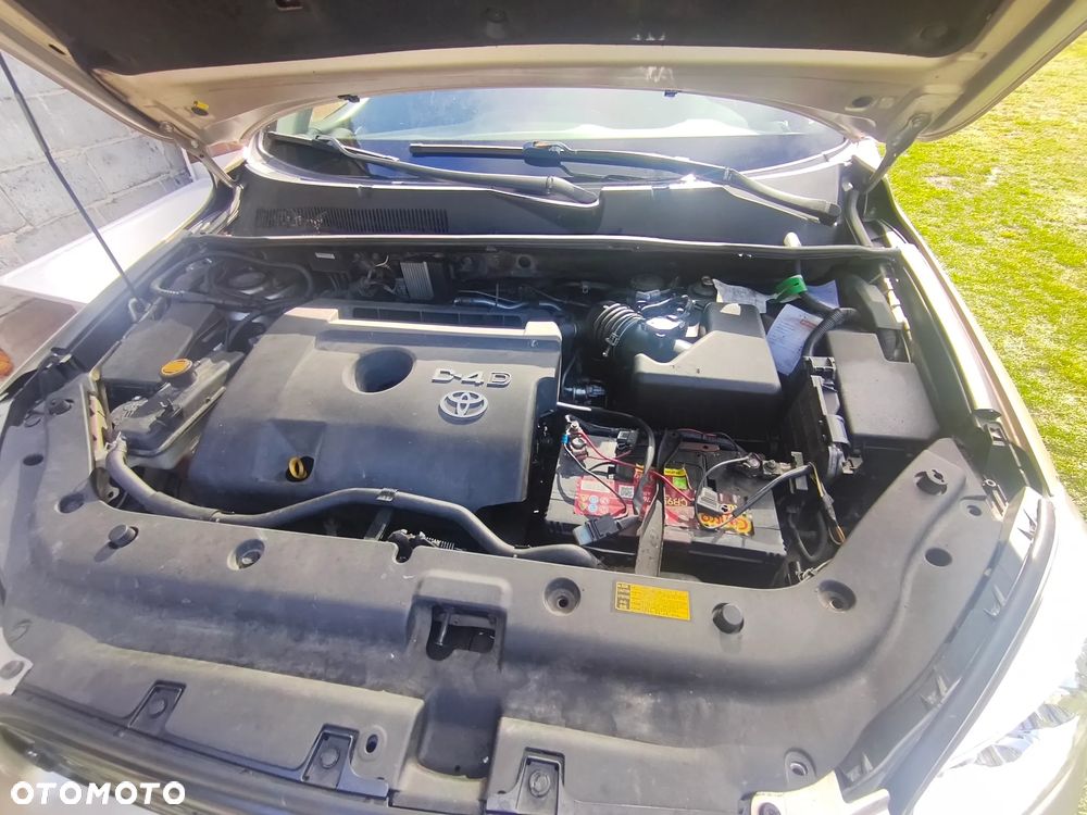 Toyota RAV4 2.2 D-4D Sol - 12