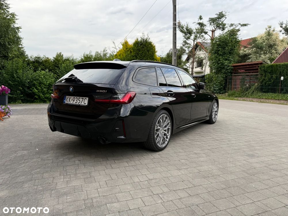 BMW Seria 3 330i xDrive M Sport - 12