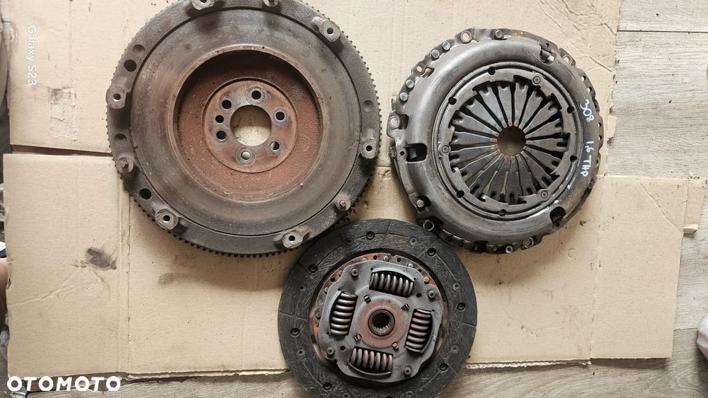 Sprzęgło koło zamachowe tarcza docisk Peugeot 308 T7 Citroen C3 C4 1,6 THP 9664200580 - 1