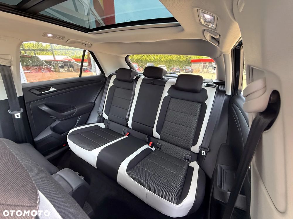 Volkswagen T-Roc 1.5 TSI GPF ACT Premium - 12