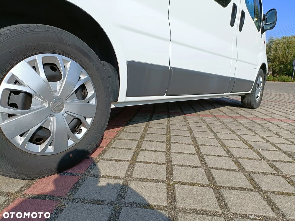 Opel Vivaro - 12