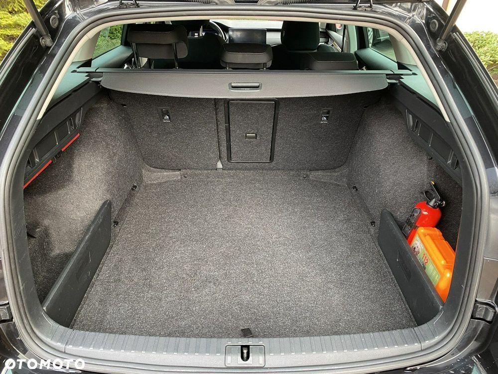 Skoda Octavia 2.0 TDI Ambition DSG - 33