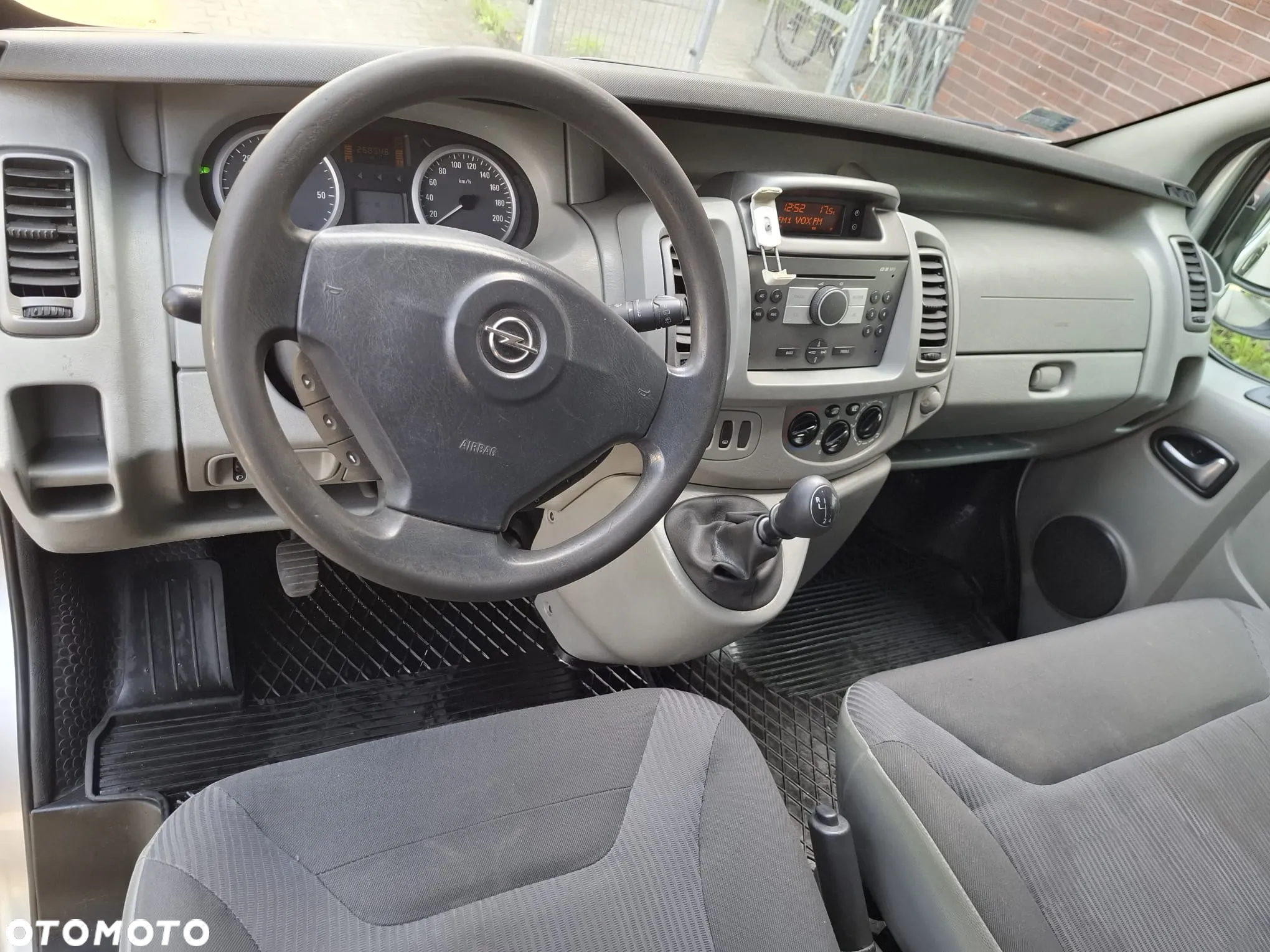 Opel Vivaro L1H1 2.9t - 17