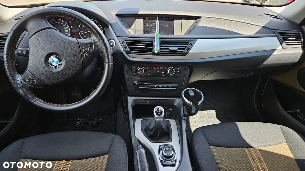 BMW X1 sDrive18i - 5