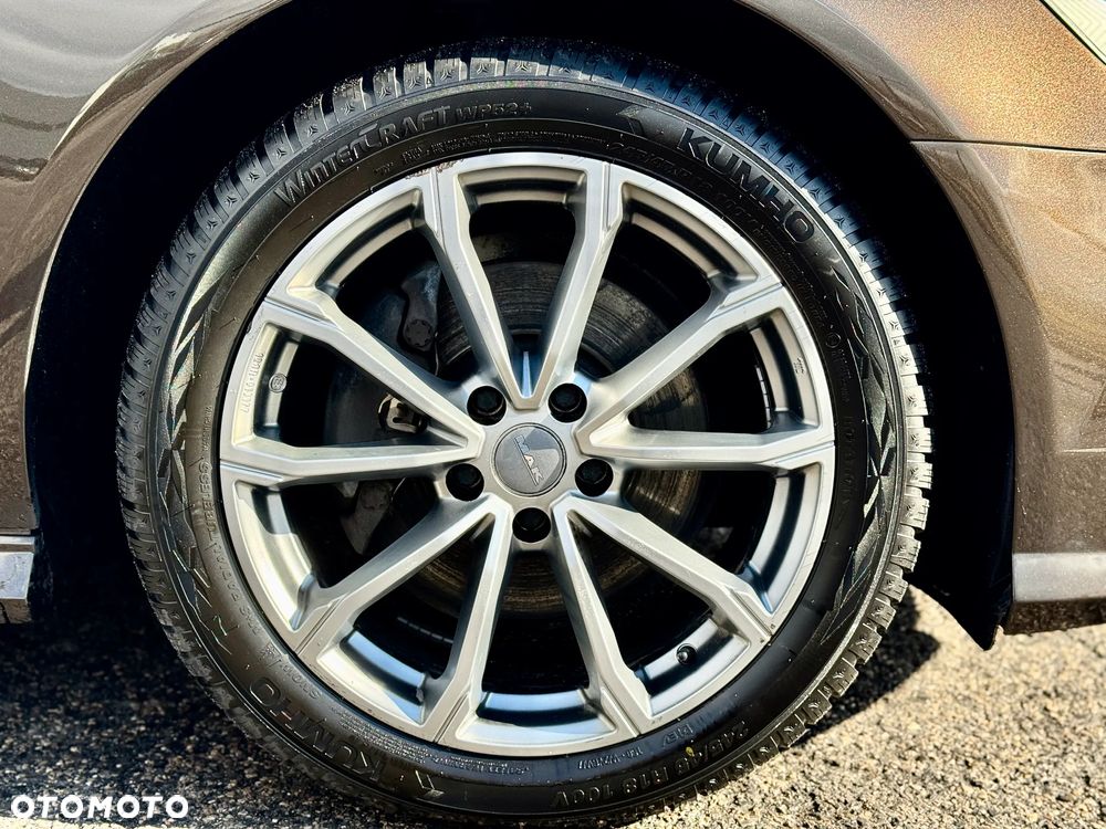 Audi A6 Avant 2.0 TDI Ultra S tronic - 11