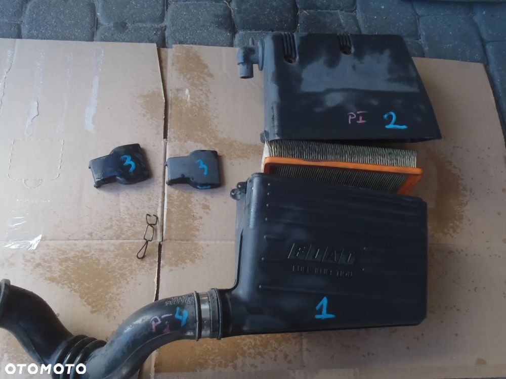 obudowa filtra powietrza zatrzaski termostat rura  fiat uno punto I lancia seicento spi cinquecento sporting 1.1 1.2 8v - 14