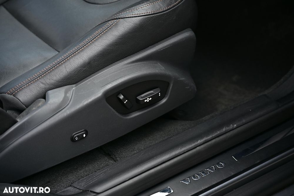 Volvo XC 60 D5 AWD Summum - 20