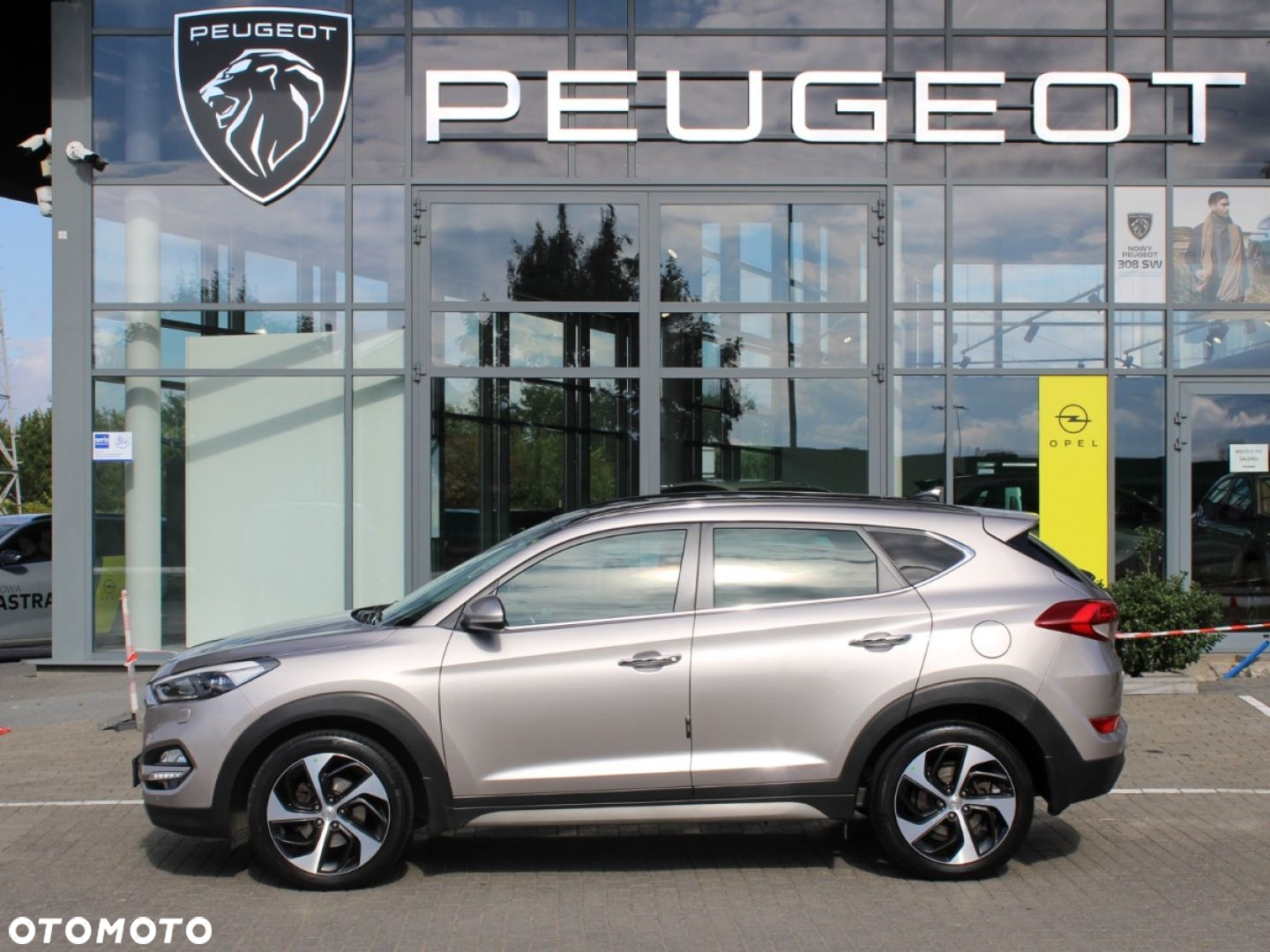 Hyundai Tucson 1.7 CRDI BlueDrive Style 2WD DCT - 11