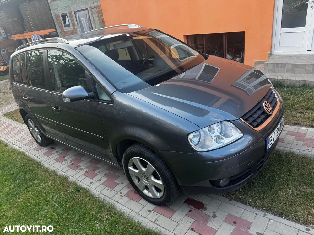 Volkswagen Touran 2.0TDI Highline - 6