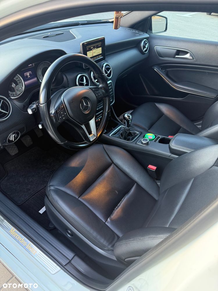 Mercedes-Benz Klasa A 200 CDI (BlueEFFICIENCY) Urban - 8