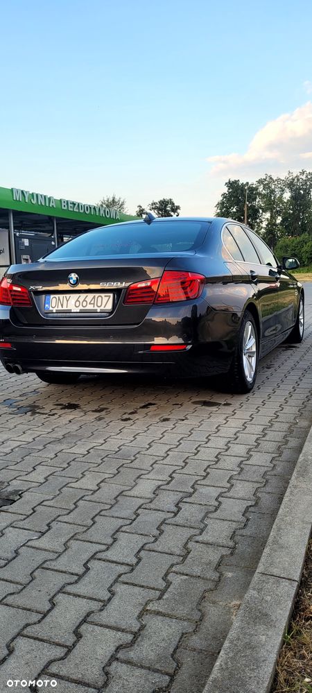 BMW Seria 5 528i xDrive - 2