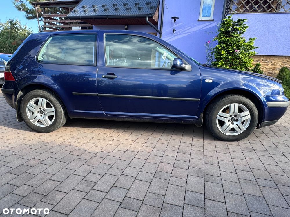 Volkswagen Golf 2001 photo 2