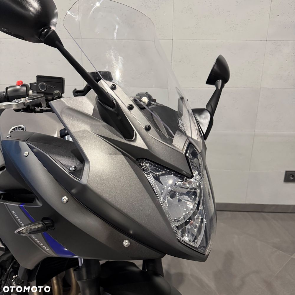 Yamaha XJ - 9