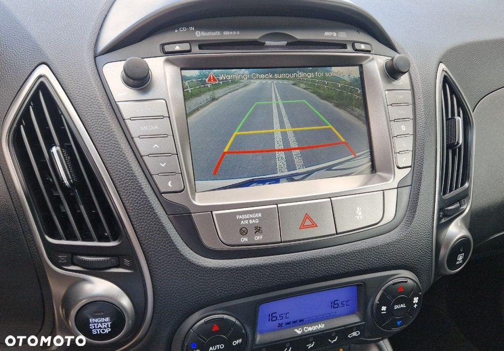 Hyundai ix35 1.6 2WD Fifa World Cup Edition - 25