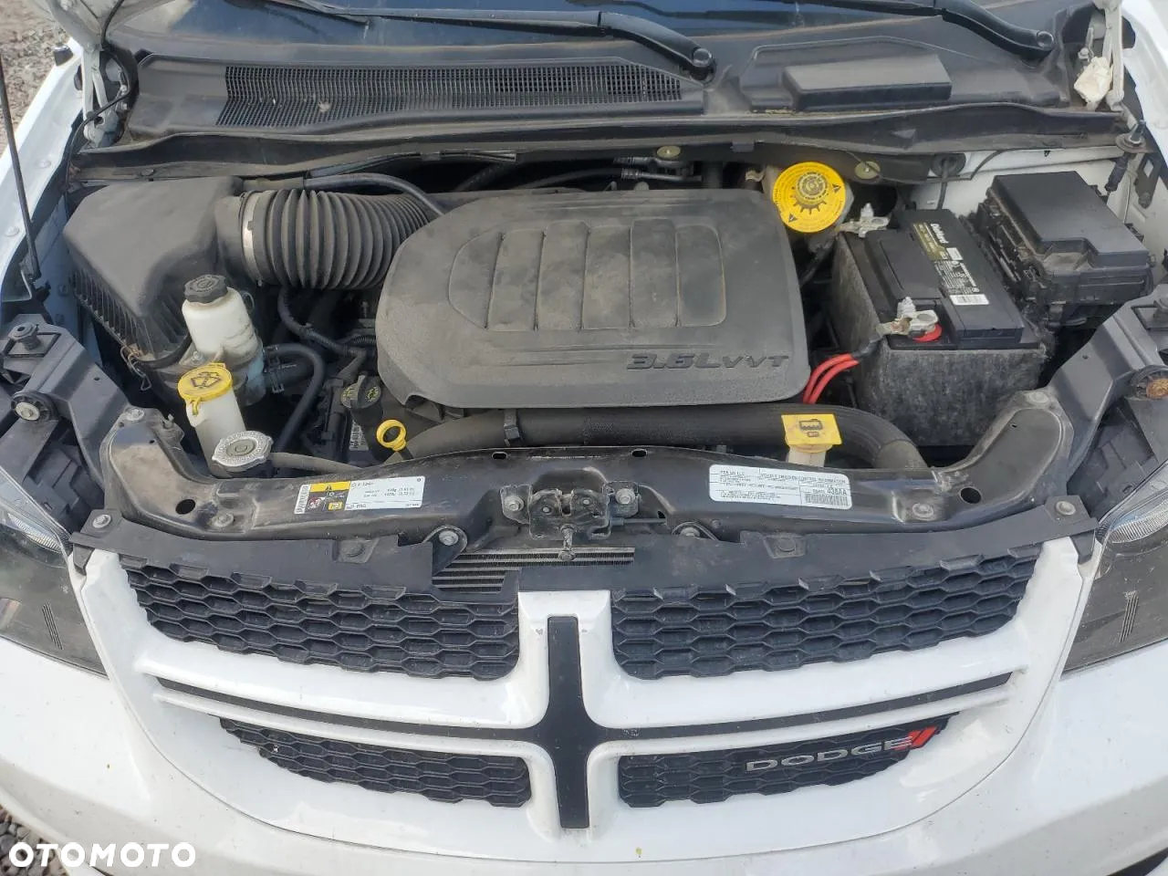 Dodge Grand Caravan 3.6 R/T - 9