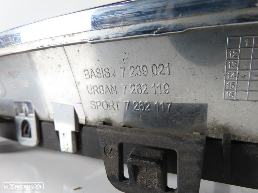 Grelha Sport Frente/Esquerda Usado / Original BMW 1 (F20)/BMW 1 (F21) 5113726211... - 6