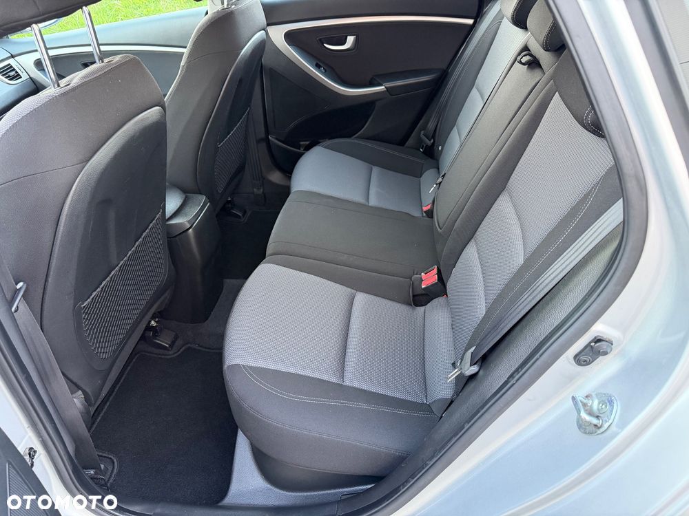 Hyundai i30 - 24