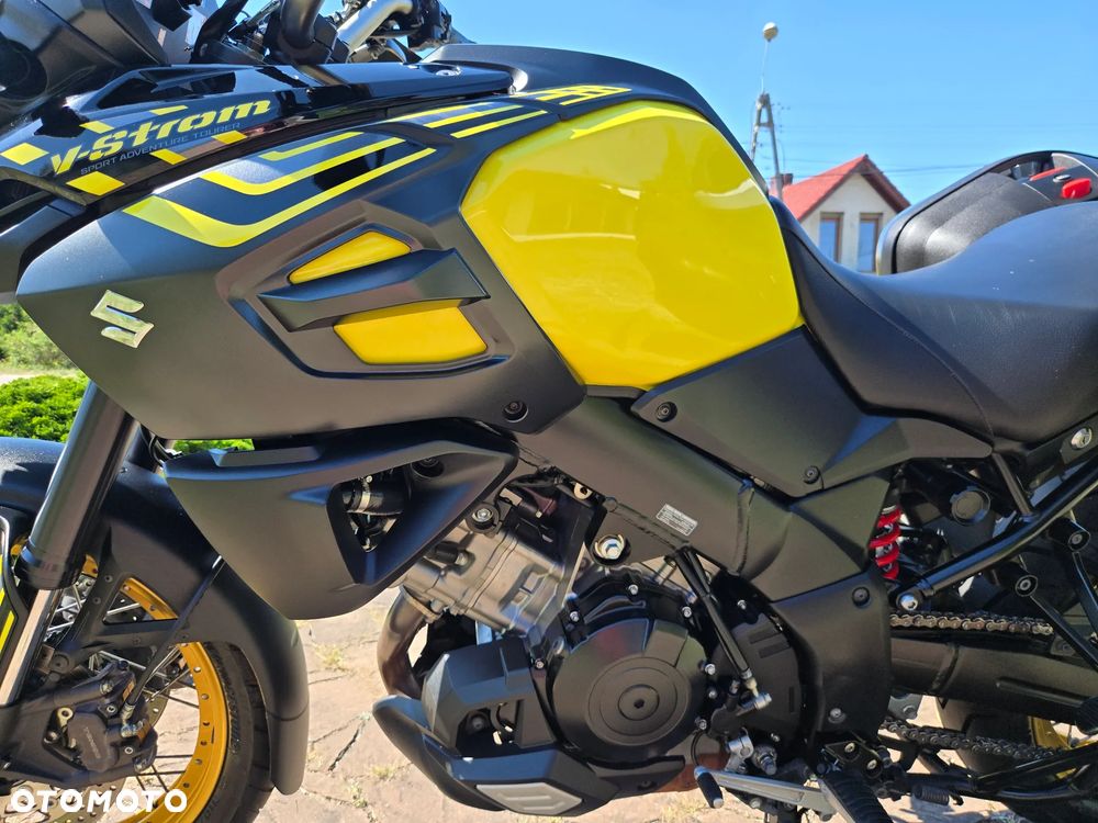Suzuki V-STROM - 13