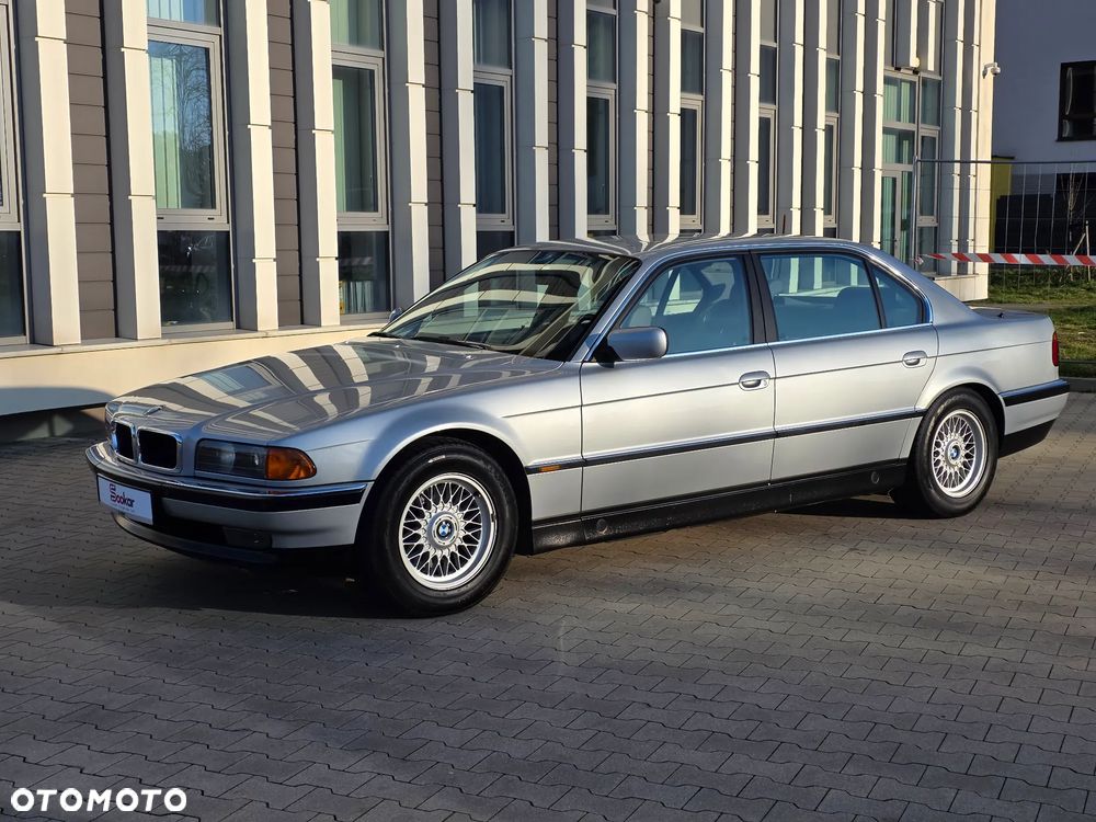 BMW Seria 7 - 1