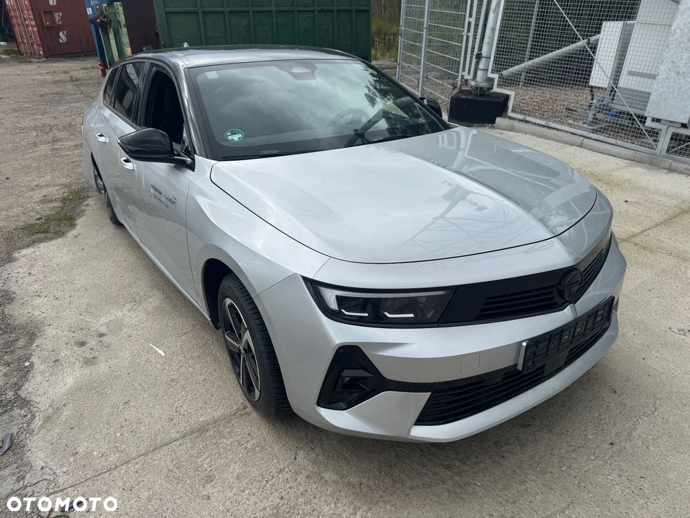 Opel Astra 1.5 D Automatik GS - 1