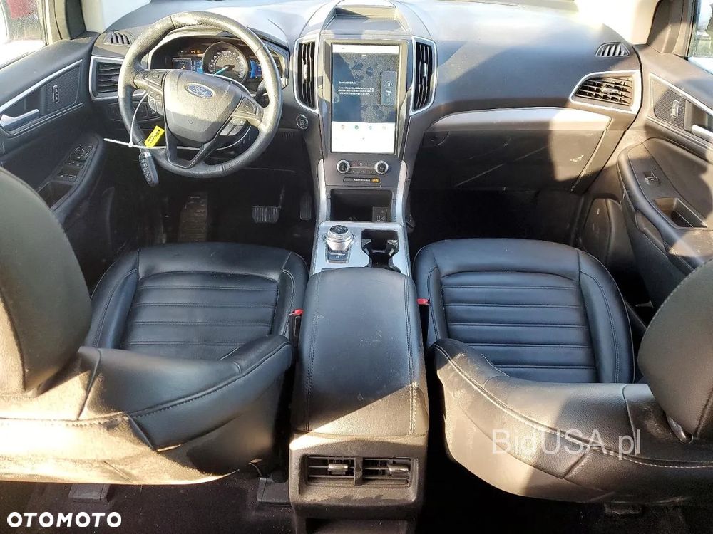 Ford Edge - 4