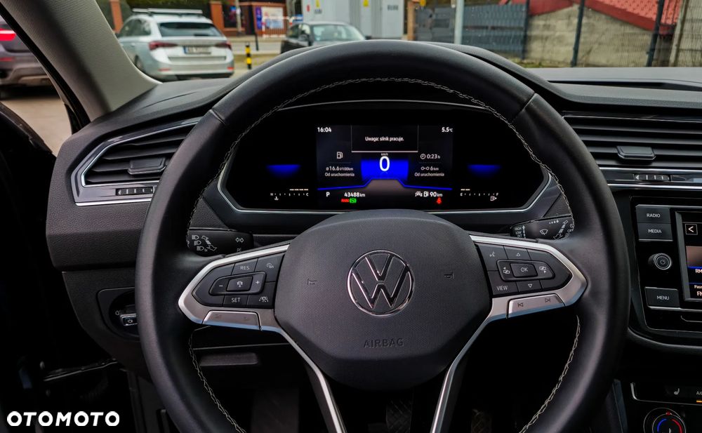 Volkswagen Tiguan Allspace - 17