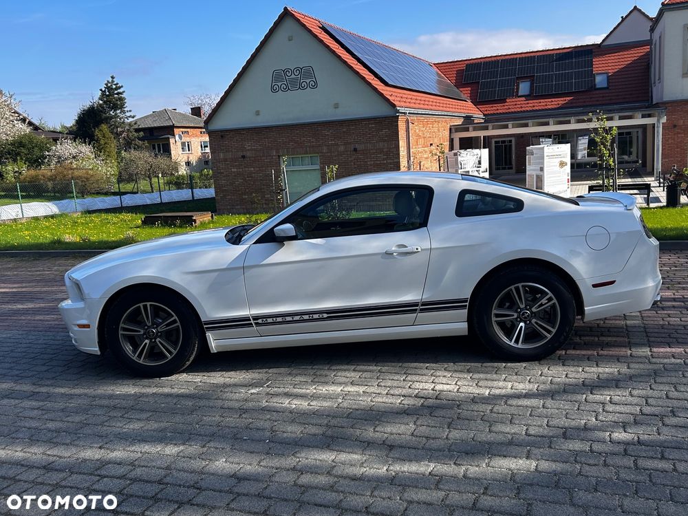 Ford Mustang 3.7 V6 Premium - 5