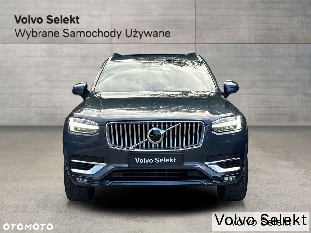 Volvo XC 90 - 9