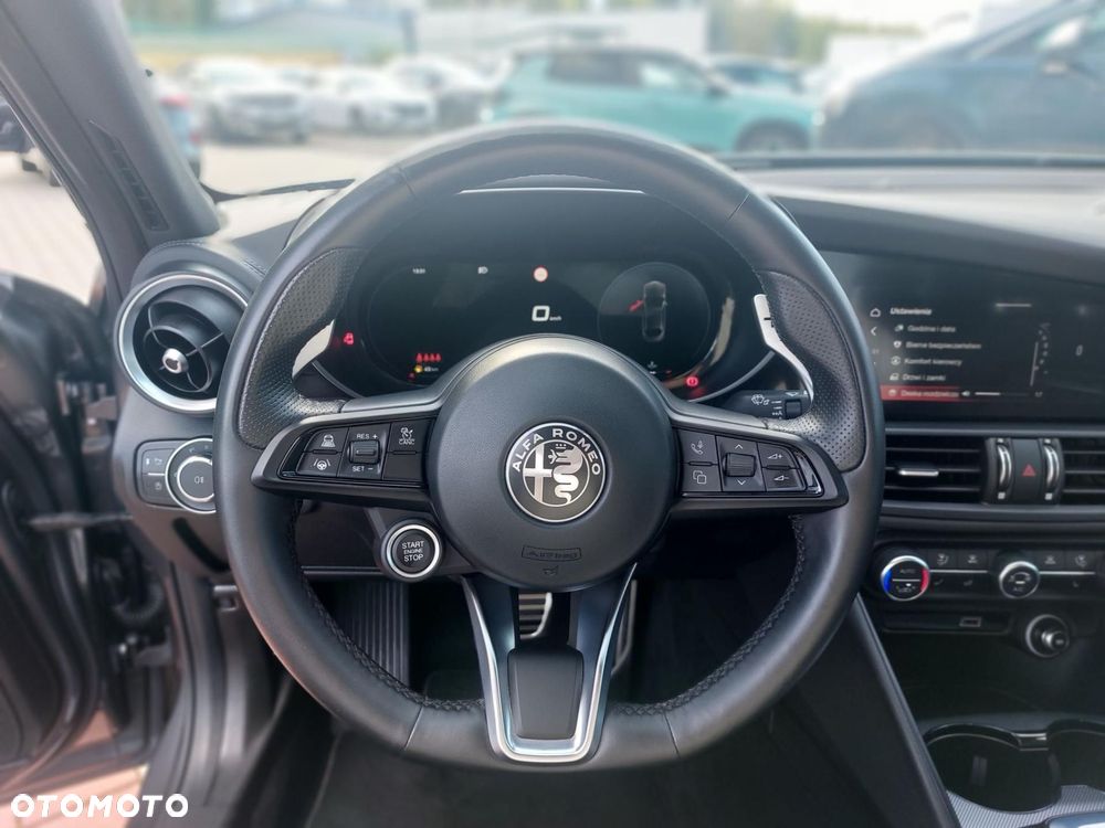 Alfa Romeo Giulia 2.0 Turbo Veloce Q4 - 14