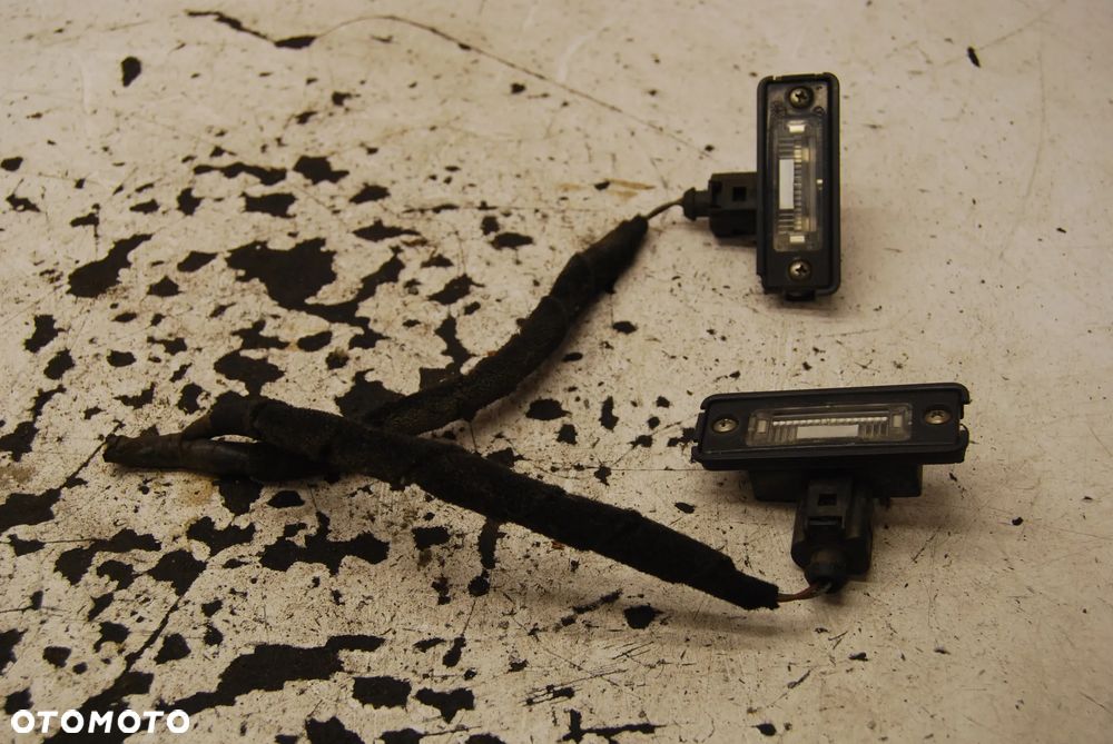 LAMPKI PODŚWIETLENIA TABLICY 1J6943021B LEON II GOLF IV LEON I 1J6943021 - 12