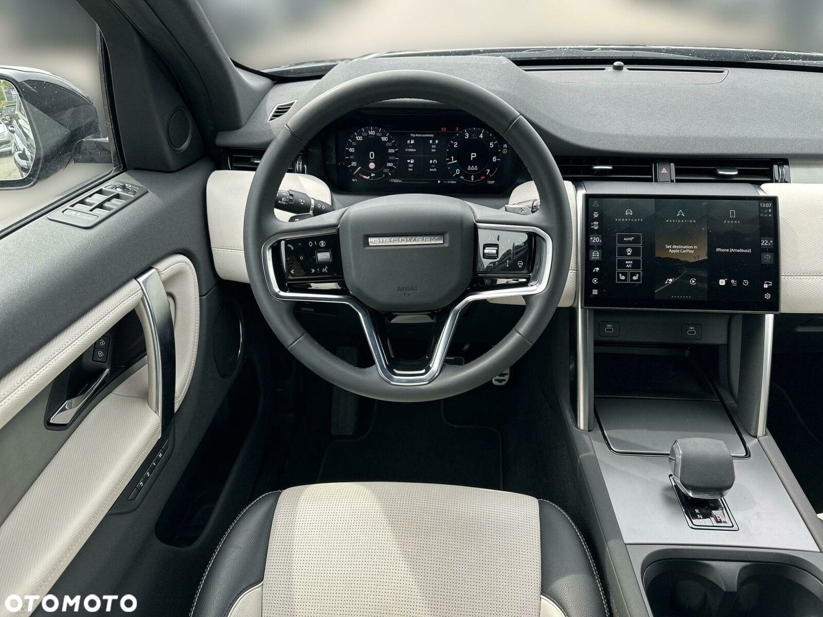Land Rover Discovery Sport - 18