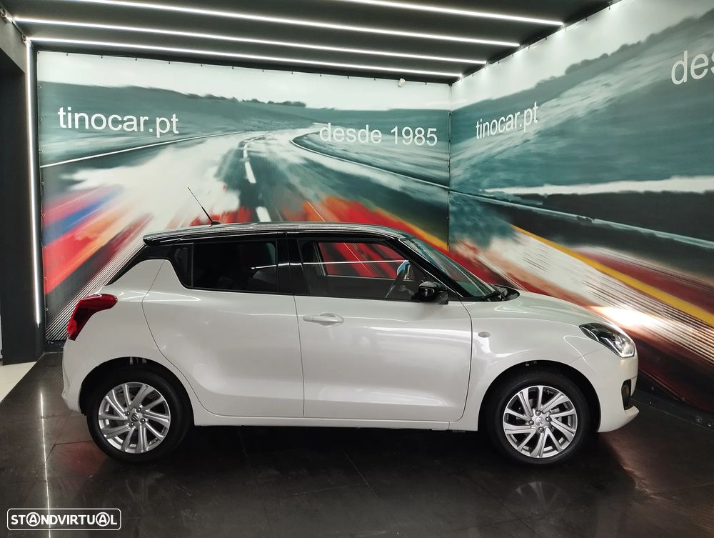 Suzuki Swift 1.2 Mild Hybrid GLX - 4