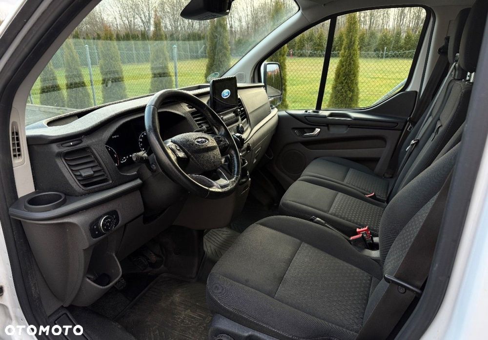 Ford Transit Custom - 13